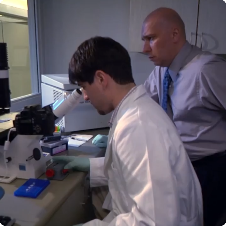 Két tudós a Hill's Pet Nutritionnál